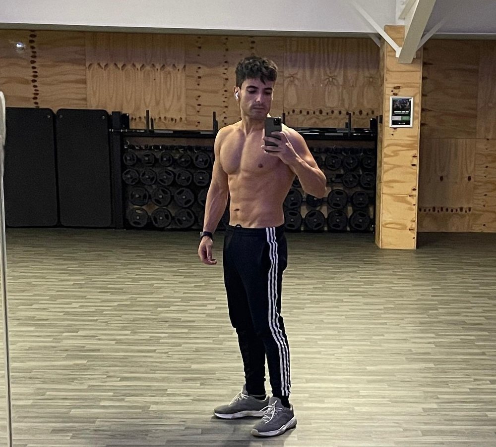 Anoir Laarej in a gym